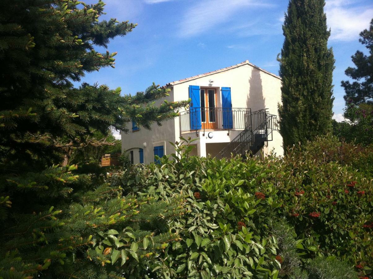 Gite Les Volets Bleus Venelles Exterior photo
